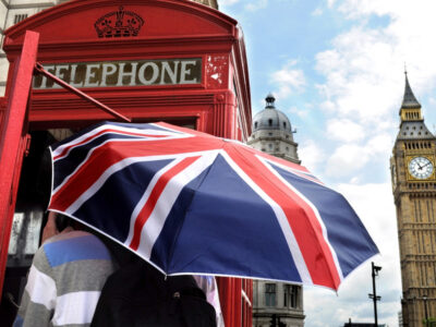 Яка доля спіткає програму захисту для українців Homes for Ukraine від Великобританії?