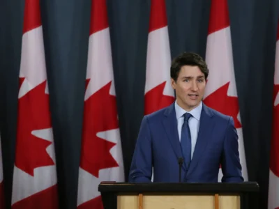 Канада зменшує кількість іммігрантів.